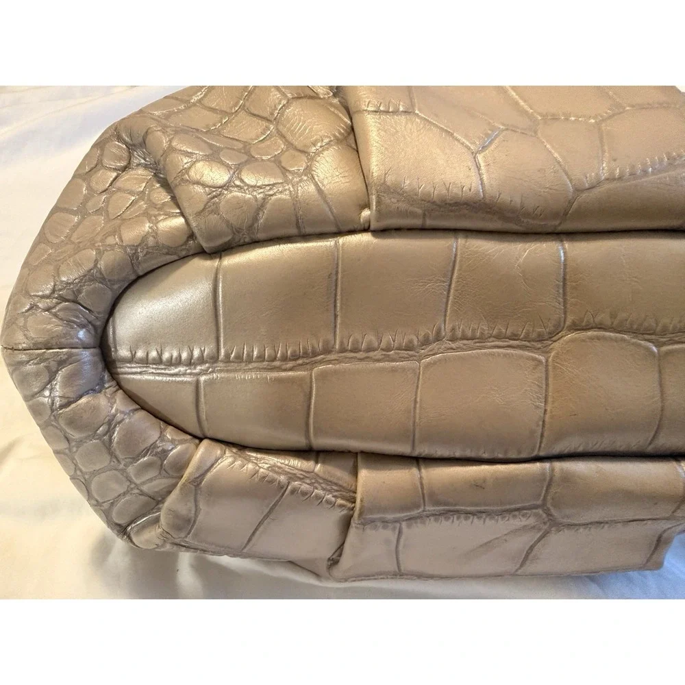 Coach Madison Lindsey Croc Embossed Beige Pink Top Handle Zip Satchel